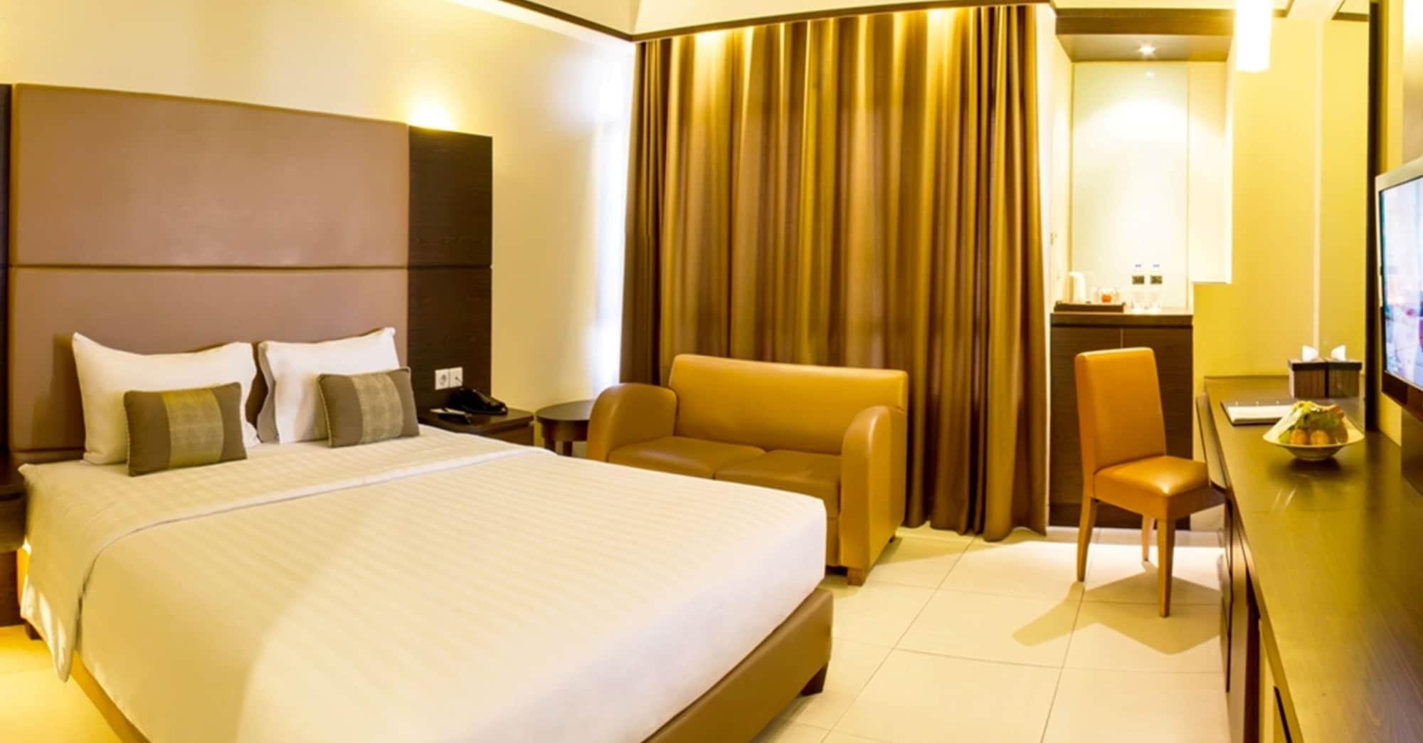 Grand Pasundan Convention Hotel Bandung Exterior photo
