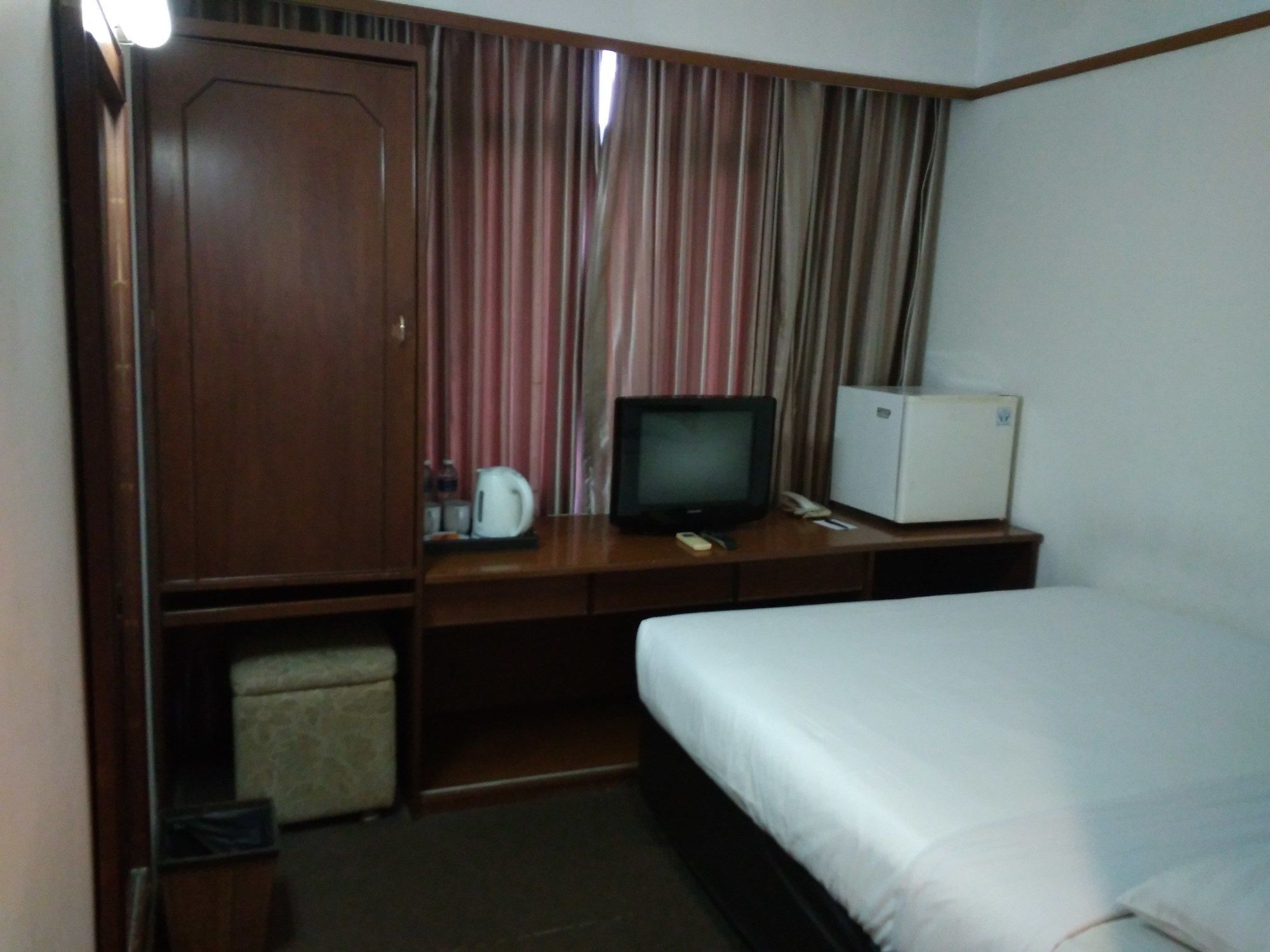 Grand Pasundan Convention Hotel Bandung Exterior photo