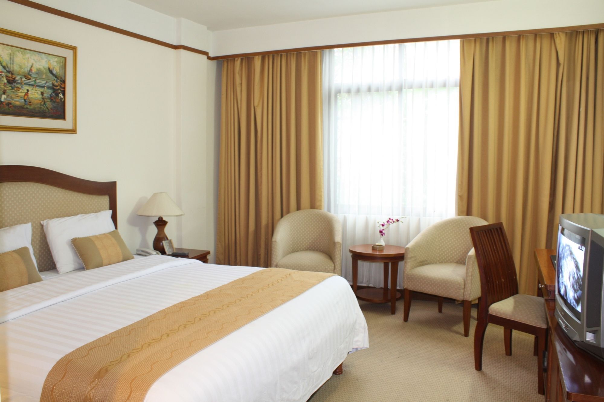 Grand Pasundan Convention Hotel Bandung Exterior photo